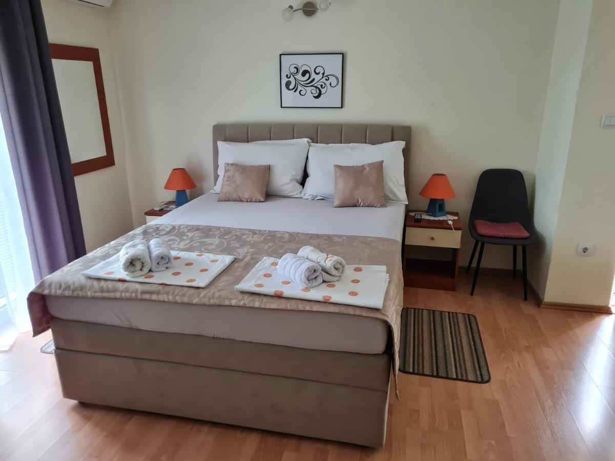 Apartments Bosnjak Sibenik Bagian luar foto