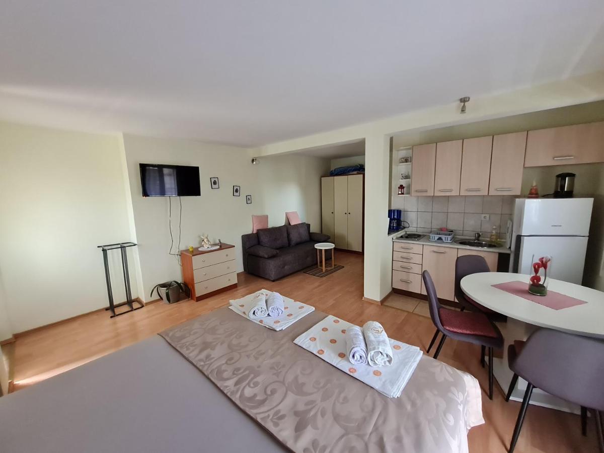 Apartments Bosnjak Sibenik Bagian luar foto