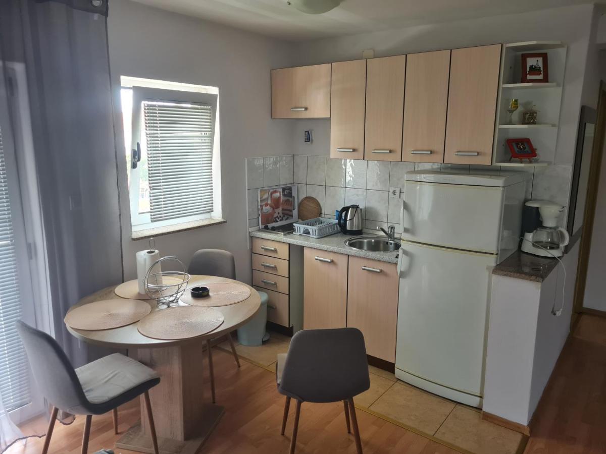 Apartments Bosnjak Sibenik Bagian luar foto