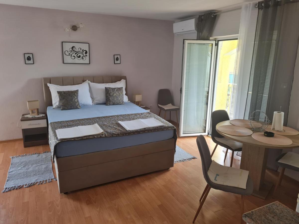 Apartments Bosnjak Sibenik Bagian luar foto