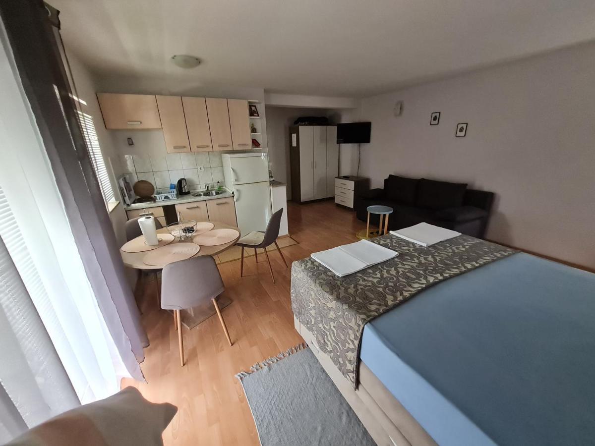 Apartments Bosnjak Sibenik Bagian luar foto