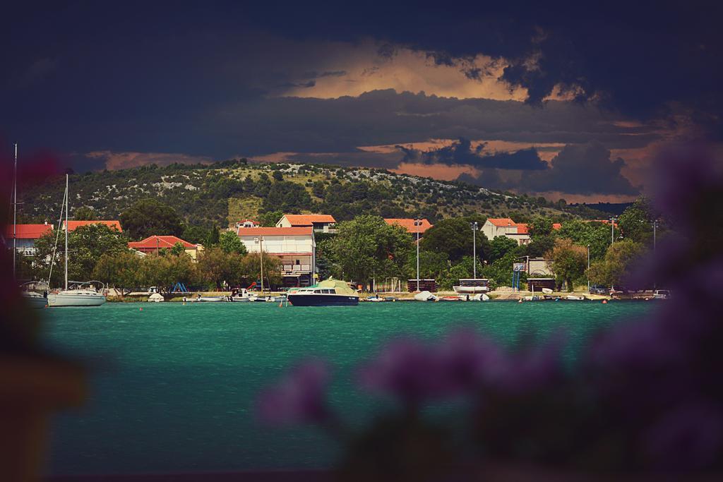 Apartments Bosnjak Sibenik Bagian luar foto